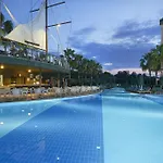 Garden Hotel Side