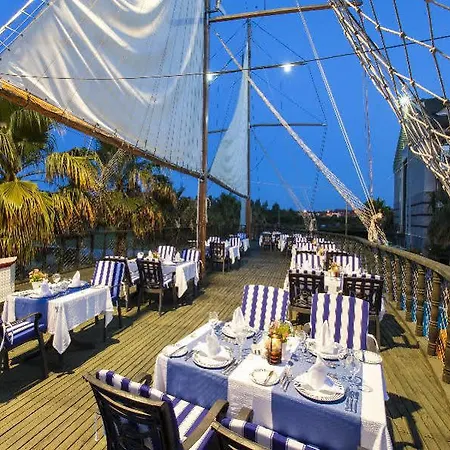 Garden Otel Side