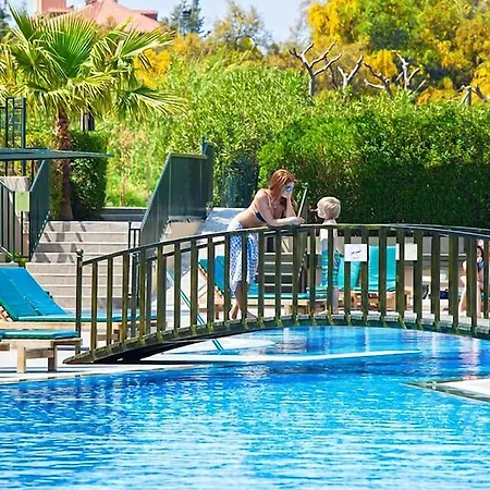 Garden Hotel Side
