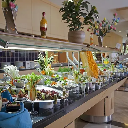 מלון Garden 5*